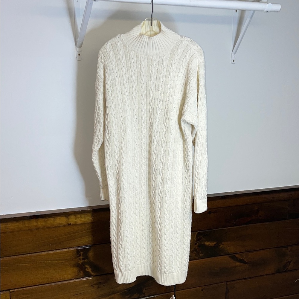 Vintage Knitmakers 90’s Cream Cable Knit Midi Length Turtleneck Sweater Dress- L